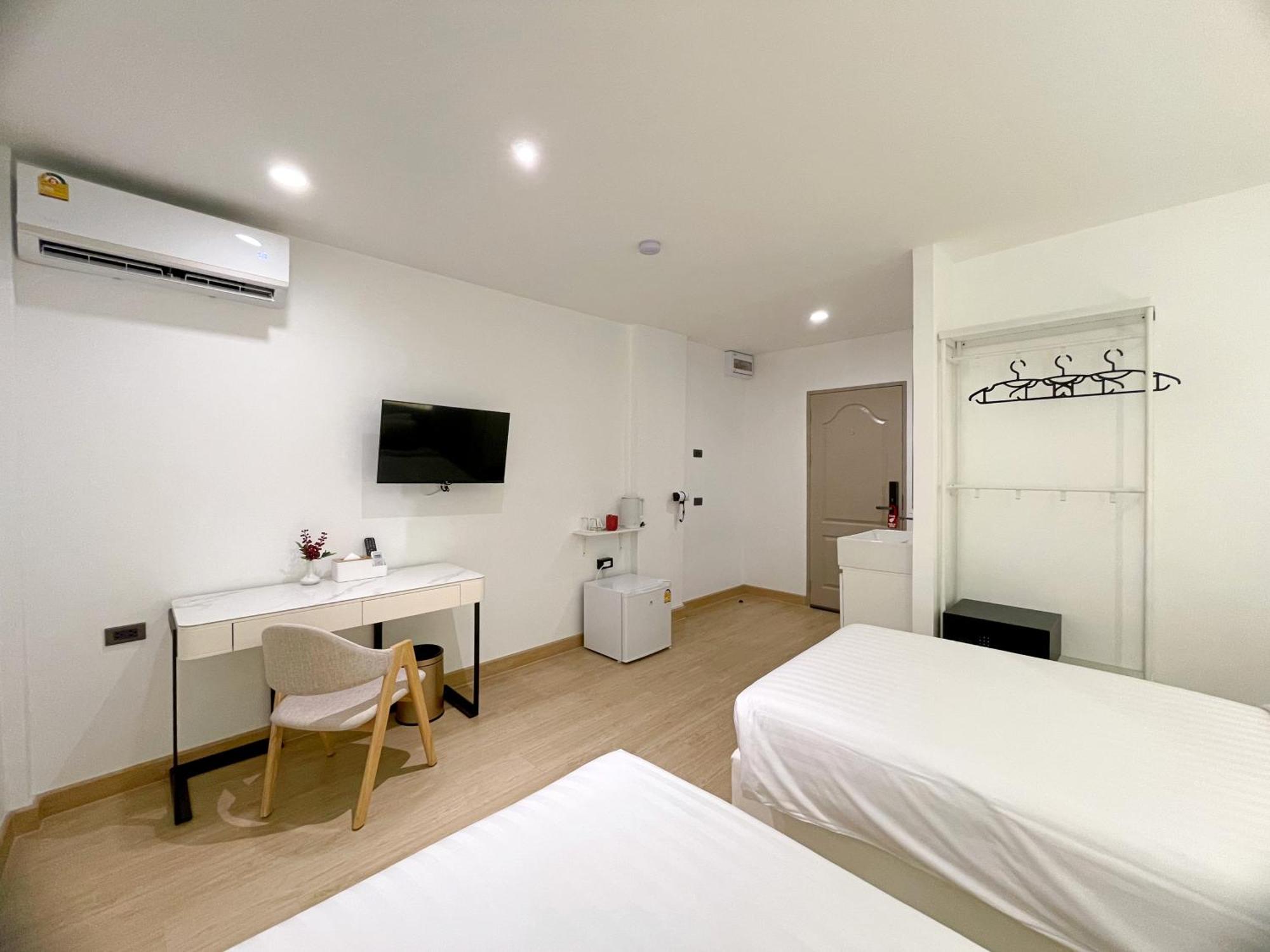 Апарт готель Arawana Express Sukhumvit 22 Бангкок Екстер'єр фото